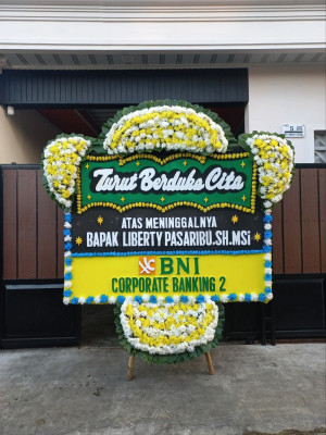 Papan Bunga Duka di Kakaskasen Satu